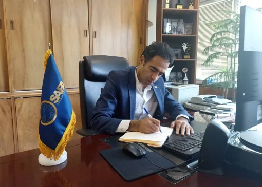 محسن هاشمی مدیر روابط عمومی گروه صنعتی صفا عنوان کرد: فریاد تولیدکننده از بهره مرکب بانک‌ها تا کم لطفی رسانه‌ها