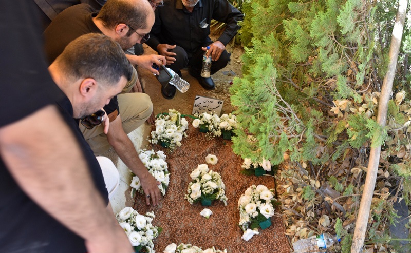 مراسم تشییع و خاکسپاری حاج محسن امین‌زاده برگزار شد