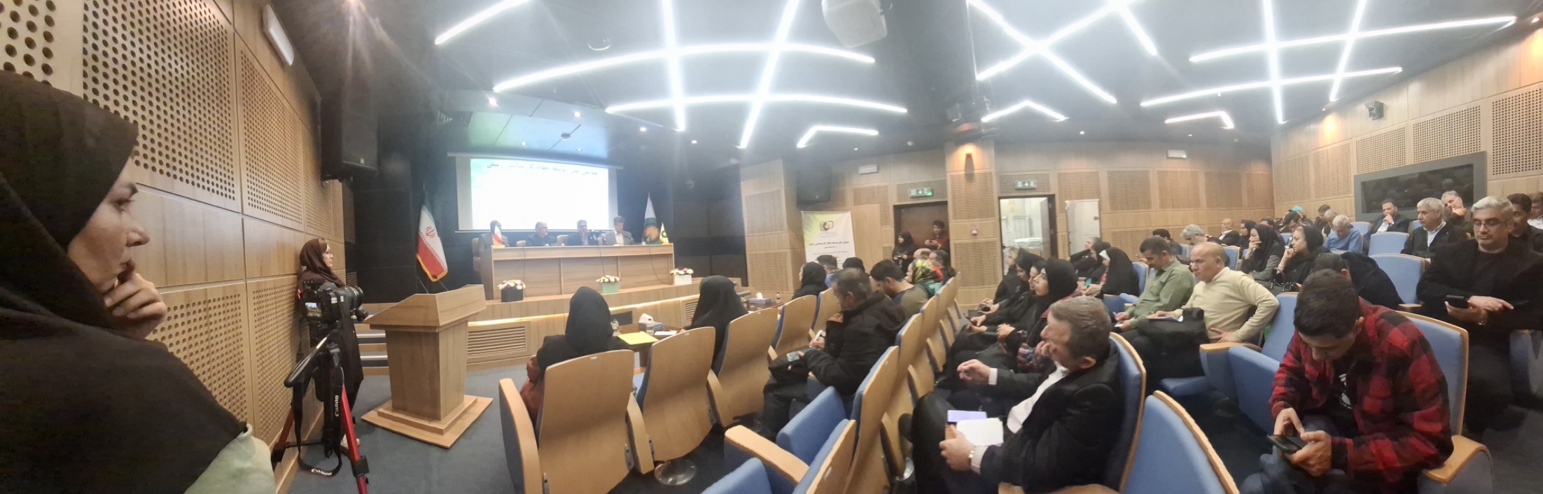 دکتر تیموری در نشست خبری همایش ملی توسعه نظام کارشناسی: کانون تهران بیش از ۳۷۰۰ کارشناس در ۷۵ رشته تخصصی دارد دکتر تیموری در نشست خبری همایش ملی توسعه نظام کارشناسی: کانون تهران بیش از ۳۷۰۰ کارشناس در ۷۵ رشته تخصصی دارد