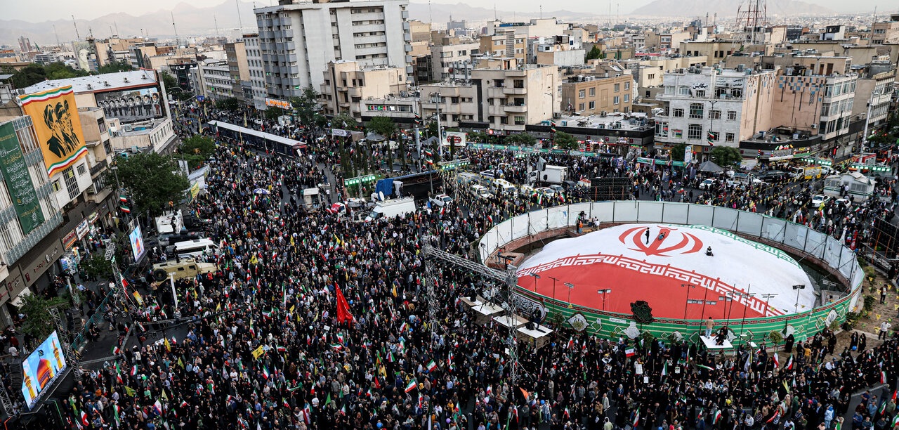 از میدان امام حسین (ع) تا میدان آزادی؛ اجتماع بزرگ امام رضایی‌ها «ایران امام رضا (ع) در بیعت با رهبر جدید معظم انقلاب اسلامی» برگزار شد