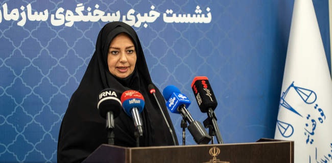 قویدل در در نشست خبری با اصحاب رسانه: تمامی واحدهای ثبتی موظفند در مراجعات مالکان آسیب‌دیده از جنگ موضوع را در اولویت قرار دهند و سند مالکیت جدید صادر کنند