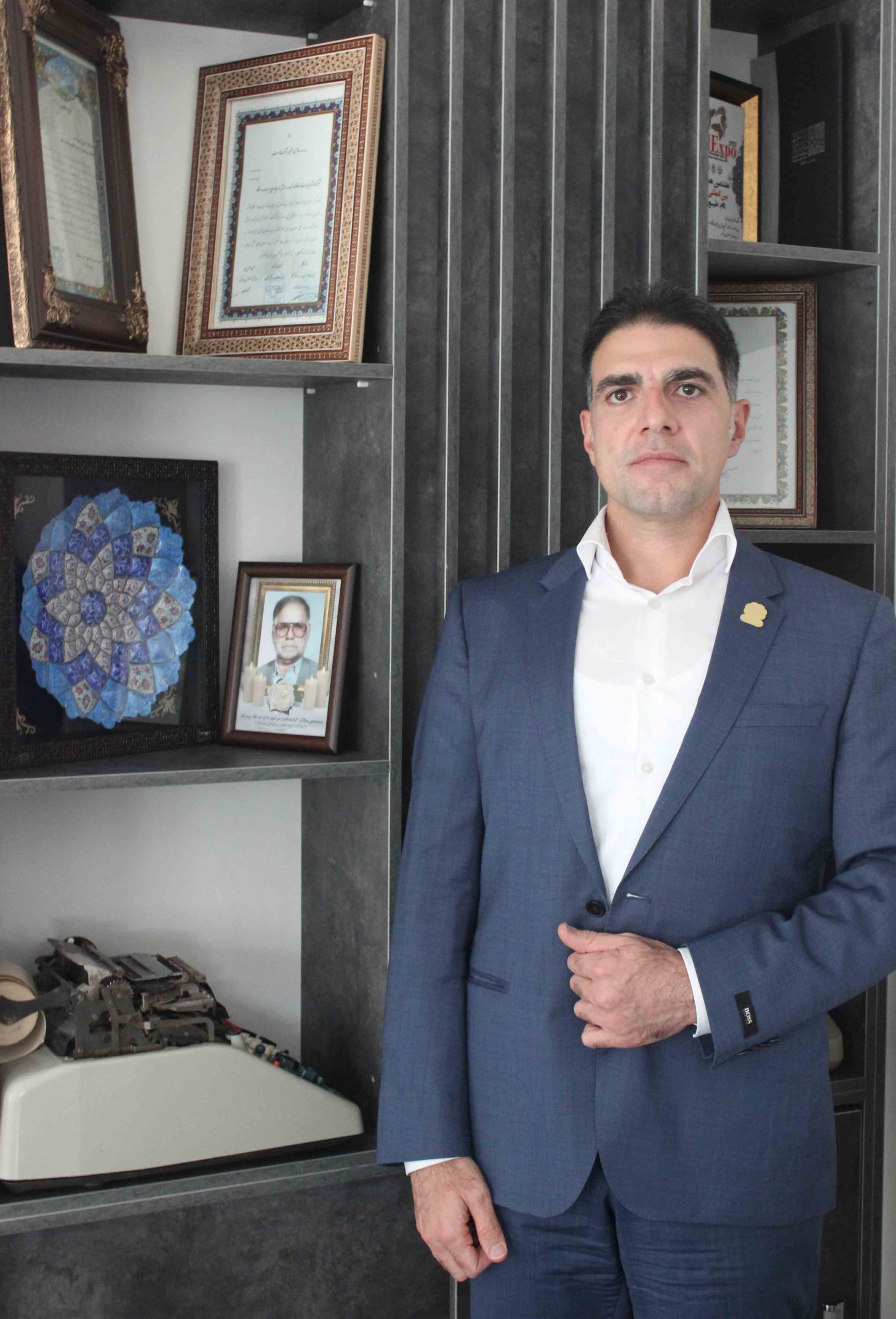 مهندس روح الله درستکار در گفتگو با خبرنگاران: راز ماندگاری گروه درستکار و شرکت مرغدانه بر اساس تولید و کیفیت بالای آن است