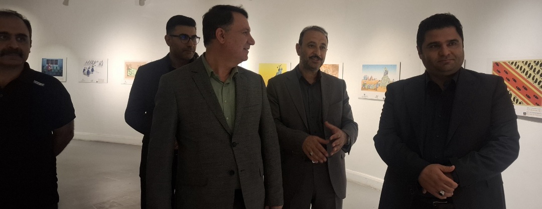 کاظمی در افتتاحیه نمایشگاه آثار منتخب نخستین جشنواره بین‌المللی کاریکاتور «پول و سرمایه»: محور اصلی جشنواره پول و سرمایه بود