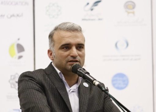 زنگویی در آیین افتتاحیه پنجمین همایش و نمایشگاه بین‌المللی بیمارستان‌ها و مراکز درمانی و راه‌اندازی پویش «نسیم رحمت»: ایران می‌تواند یکی از محورهای اتصال ظرفیت‌های سلامت منطقه و جهان باشد