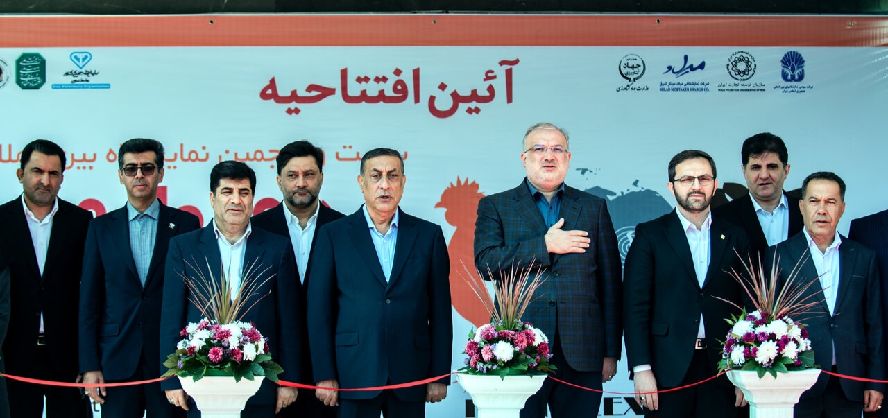 آل داوود در حاشیه بیست و پنجمین نمایشگاه بین‌المللی دام و طیور: شرکت مرغ ماهان از شرکت های هلدینگ کشاورزی کوثر وابسته به بنیاد مستضعفان هست