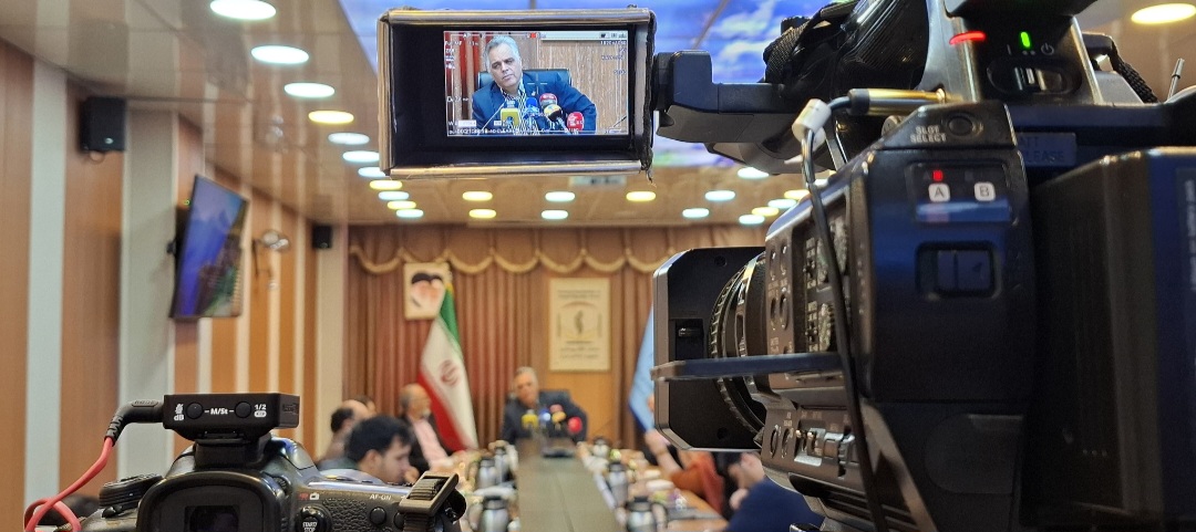 دکتر نجاتیان در نشست خبری به مناسبت روز پرستار: نظام سلامت به قدر کافی شفافیت مخصوصا در حوزه مالی ندارد