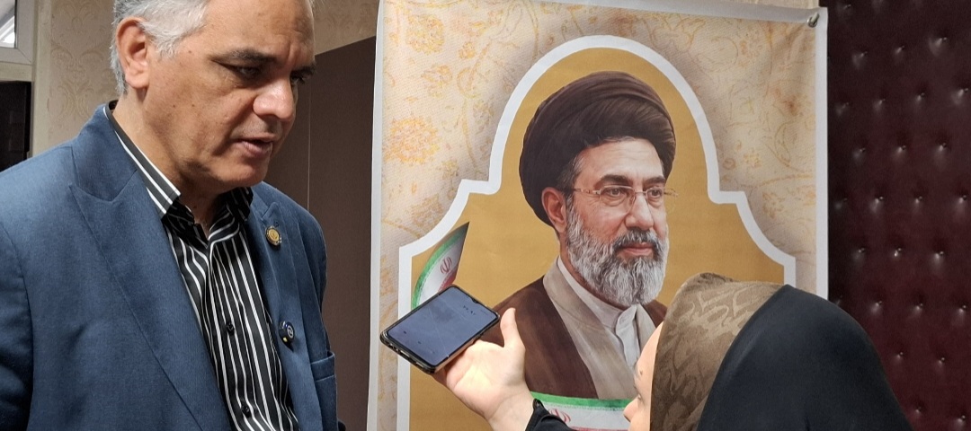دکتر نجاتیان در نشست خبری به مناسبت روز پرستار: نظام سلامت به قدر کافی شفافیت مخصوصا در حوزه مالی ندارد