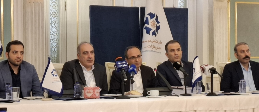 علی‌اکبری در نشست خبری دستاوردها و برنامه‌های آتی شرکت تجلی: برنامه شرکت تجلی این است که تا سال ۱۴۱۰ از زنجیره فولاد خارج شود